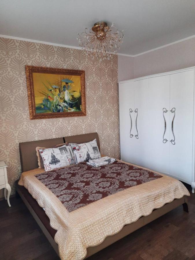 Home Odessa Bilik gambar